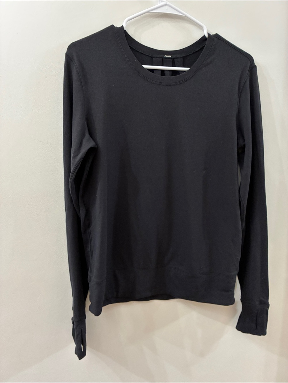 Lululemon Classic Black Long-Sleeve Women's Top - size 6
